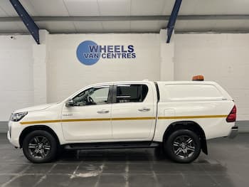 Used Toyota Hilux 2023 for sale - 79787570: Photo