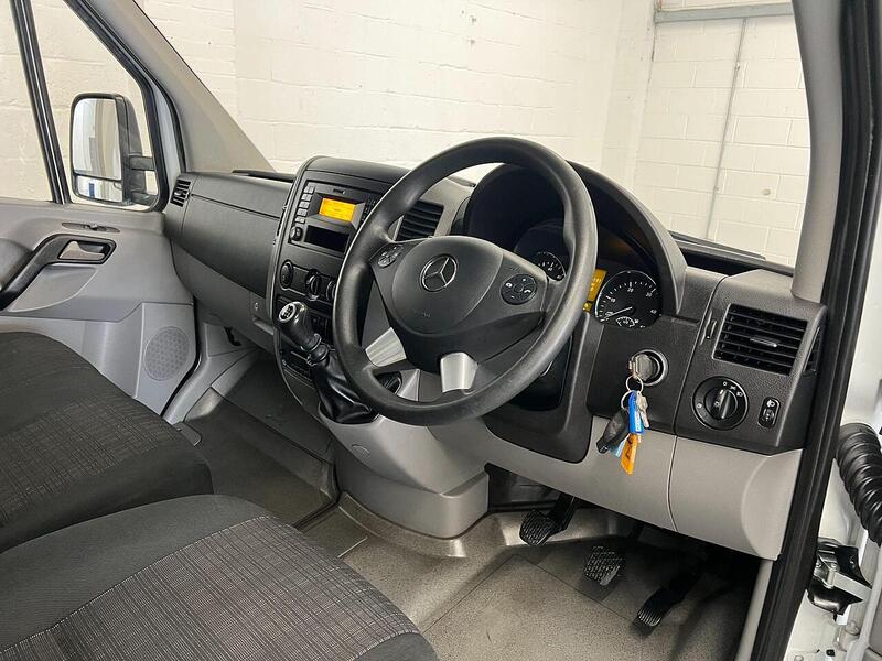 Used Mercedes-Benz Sprinter 2018 for sale - 77568393: Photo 16
