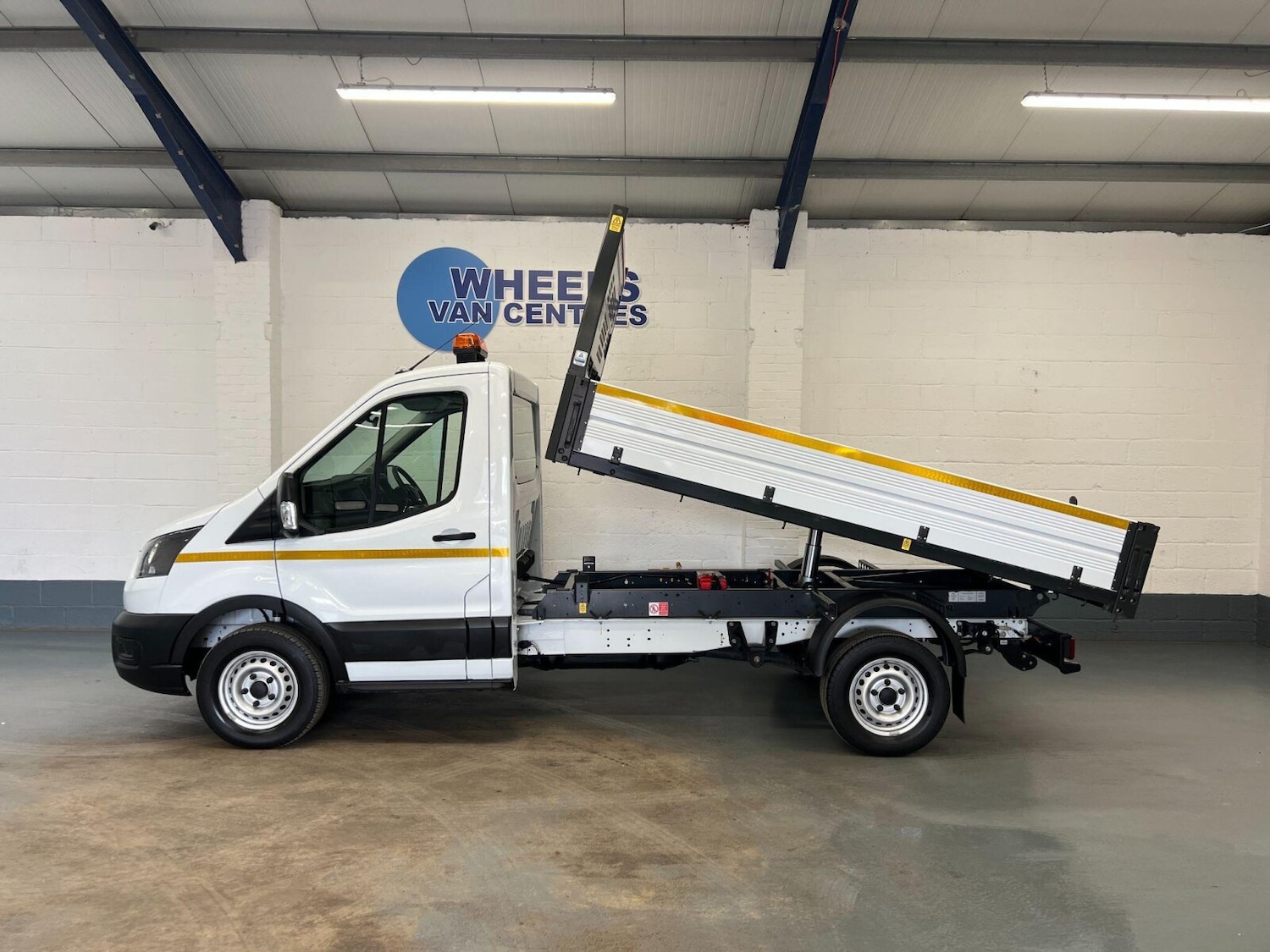 Used Ford Transit 2024 for sale - 76172374: Photo 2