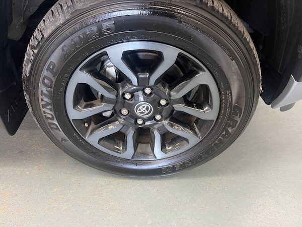 Used Toyota Hilux 2022 for sale - 75406632: Photo 19