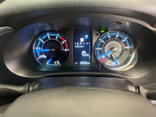 Used Toyota Hilux 2022 for sale - 75406632: Photo 23