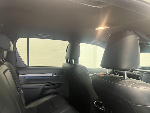 Used Toyota Hilux 2022 for sale - 75406632: Photo 32