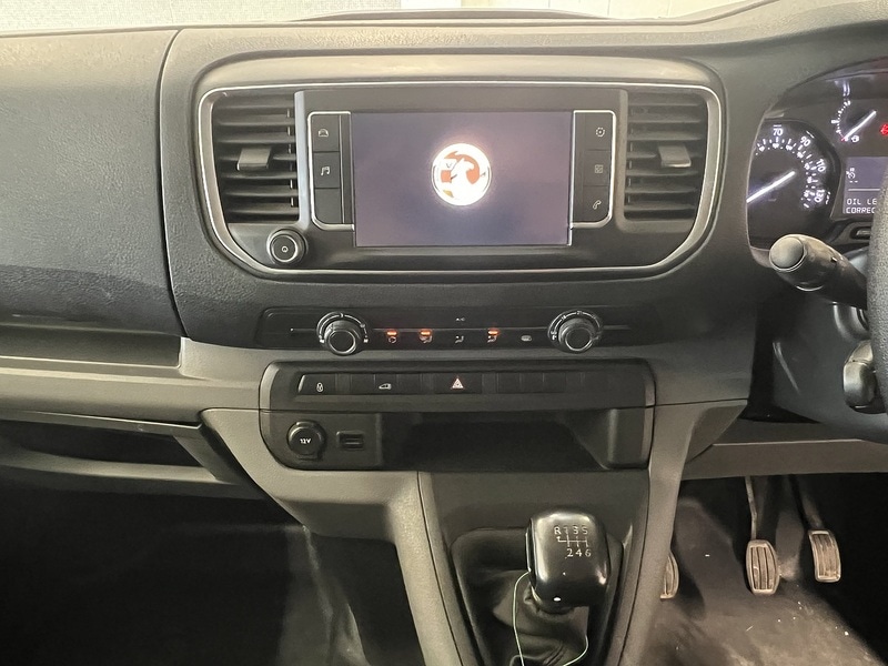 Used Vauxhall Vivaro 2022 for sale - 77125719: Photo 8