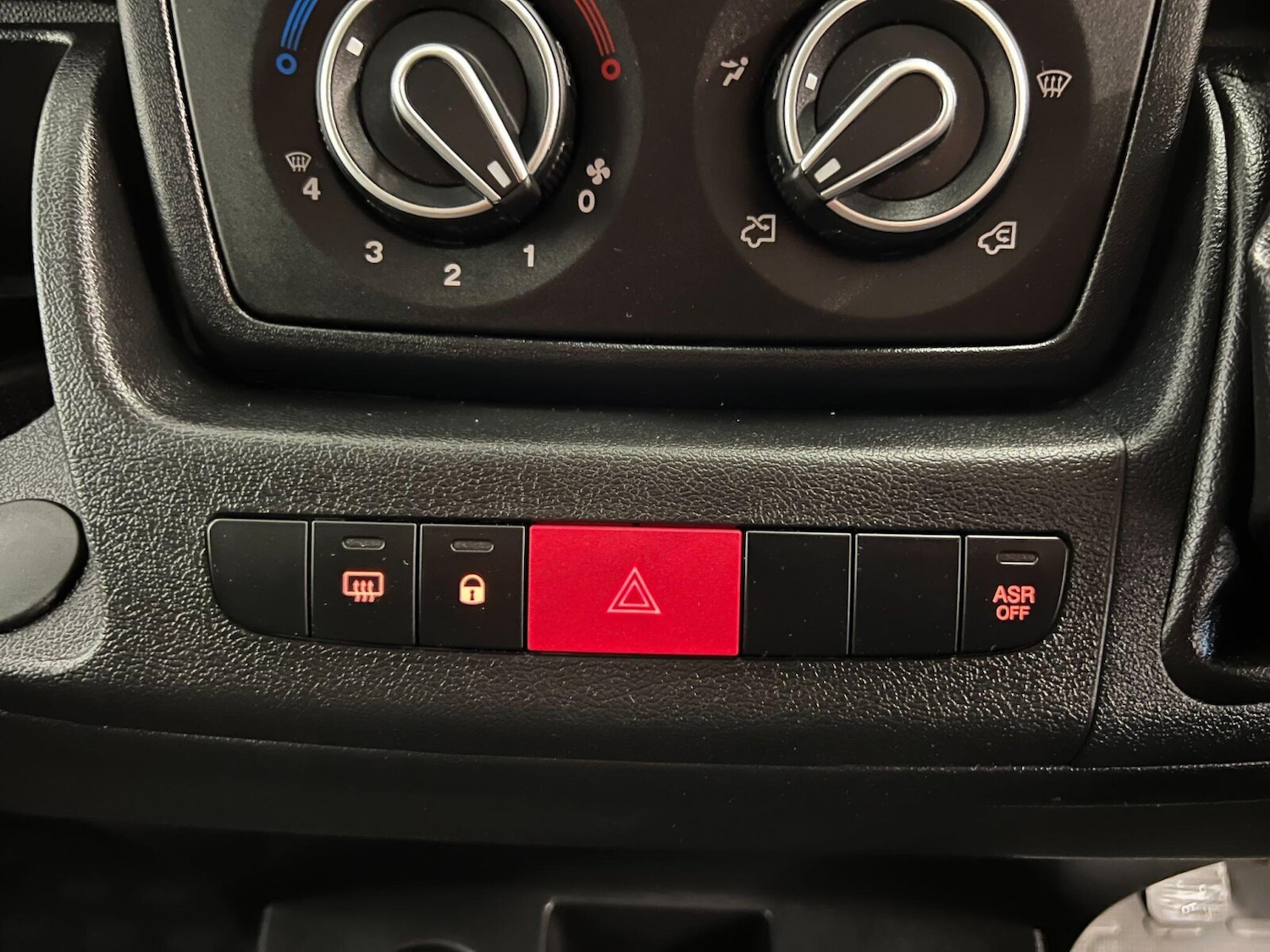 Used Citroen Relay 2023 for sale - 75406749: Photo 16
