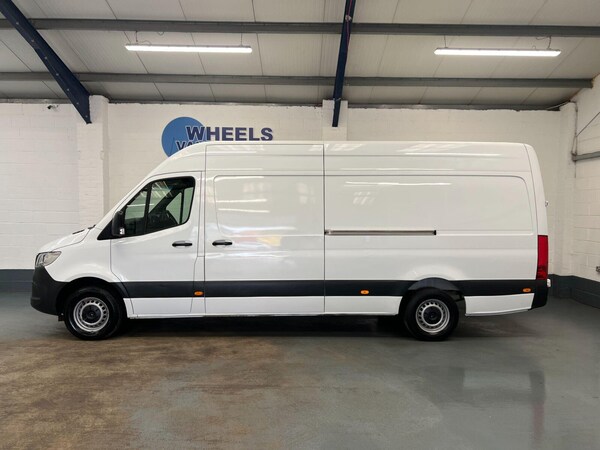 Used Mercedes-Benz Sprinter 2021 for sale - 75984890: Photo 2