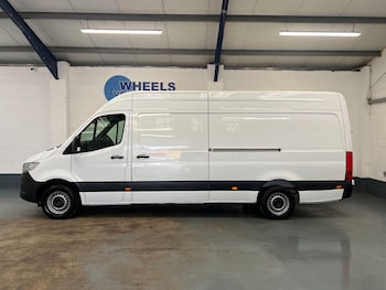 Used Mercedes-Benz Sprinter 2021 for sale - 75984890: Photo 2