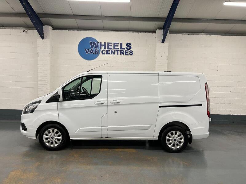 Used Ford Transit Custom 2022 for sale - 76904136: Photo 2