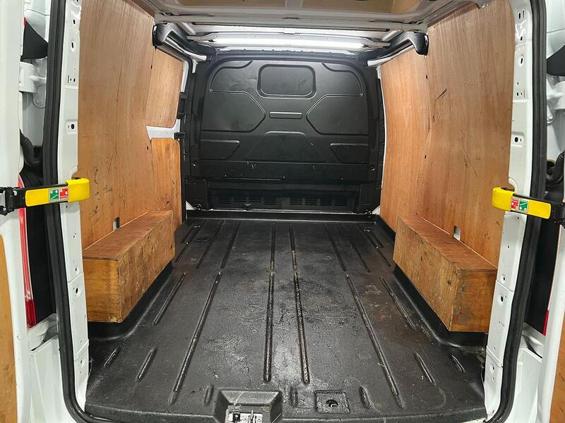 Used Ford Transit Custom 2022 for sale - 76904136: Photo 33