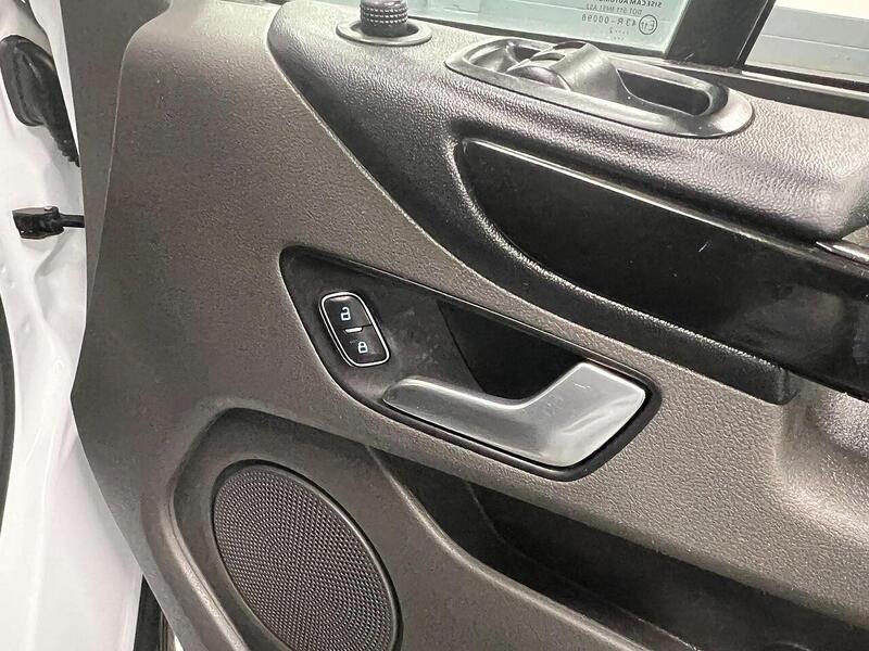 Used Ford Transit Custom 2022 for sale - 76904136: Photo 36