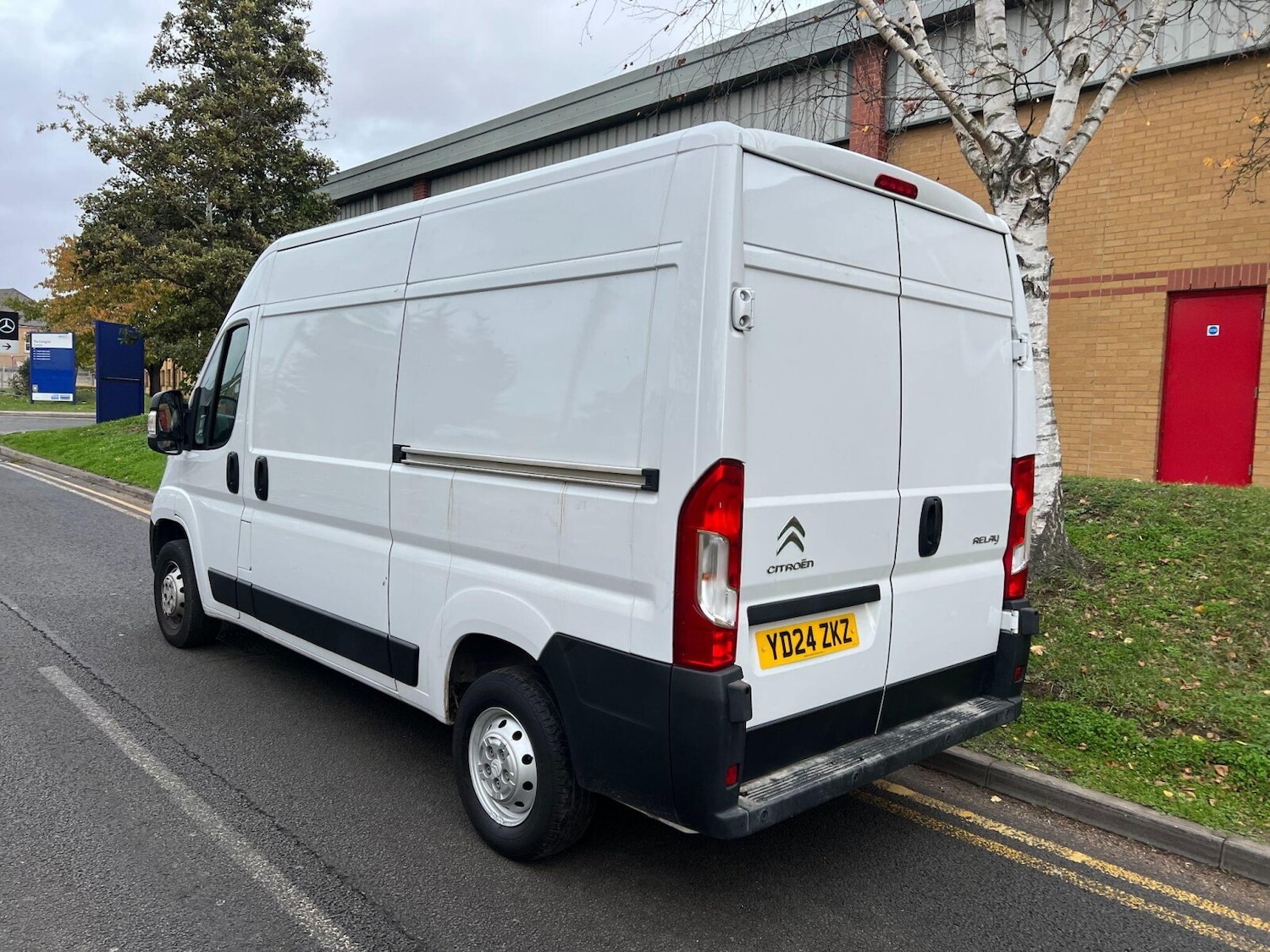 Used Citroen Relay 2024 for sale - 76479716: Photo 2