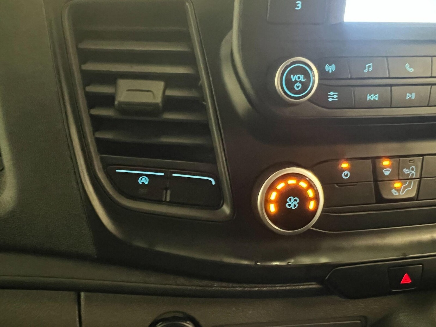 Used Ford Transit 2022 for sale - 76872522: Photo 24