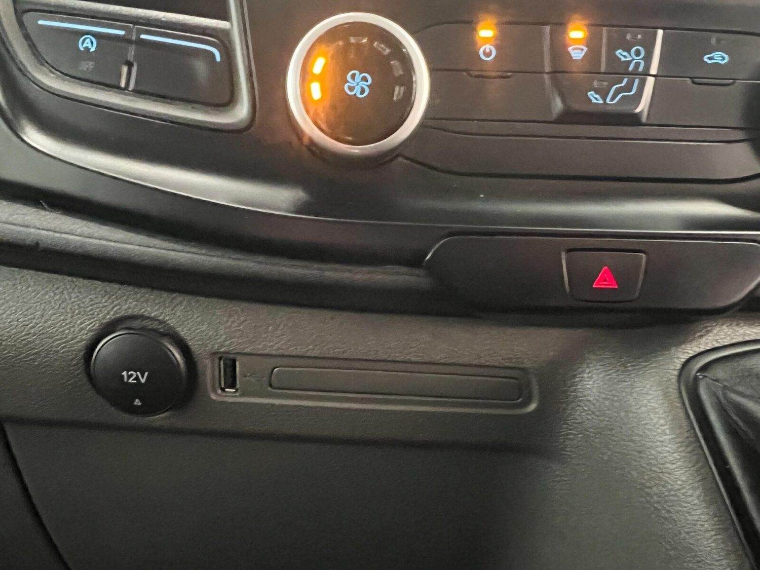 Used Ford Transit 2023 for sale - 76873792: Photo 18