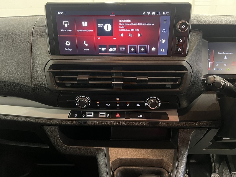 Used Vauxhall Vivaro 2024 for sale - 77668077: Photo 17