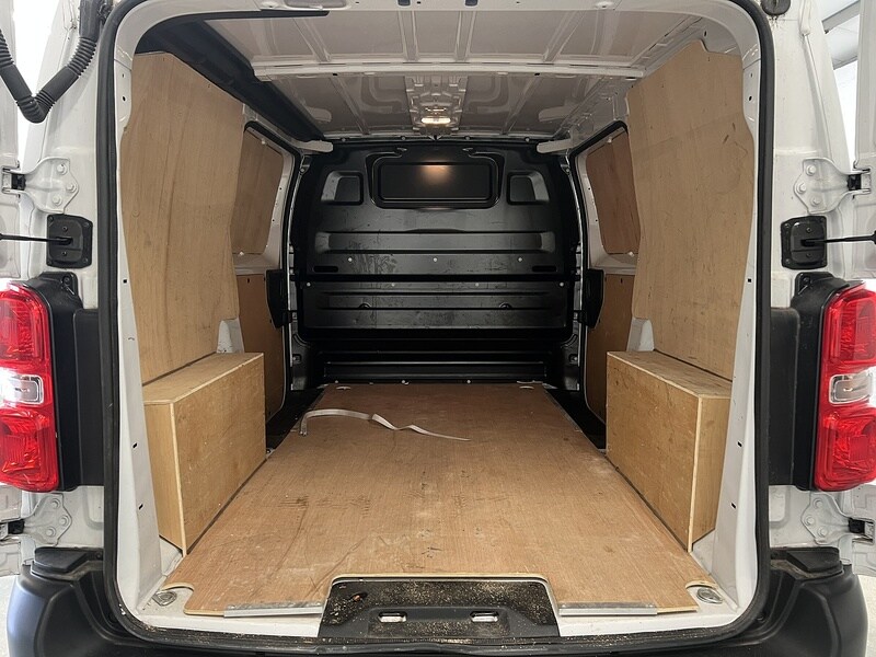 Used Vauxhall Vivaro for sale - 77668077: Photo 5