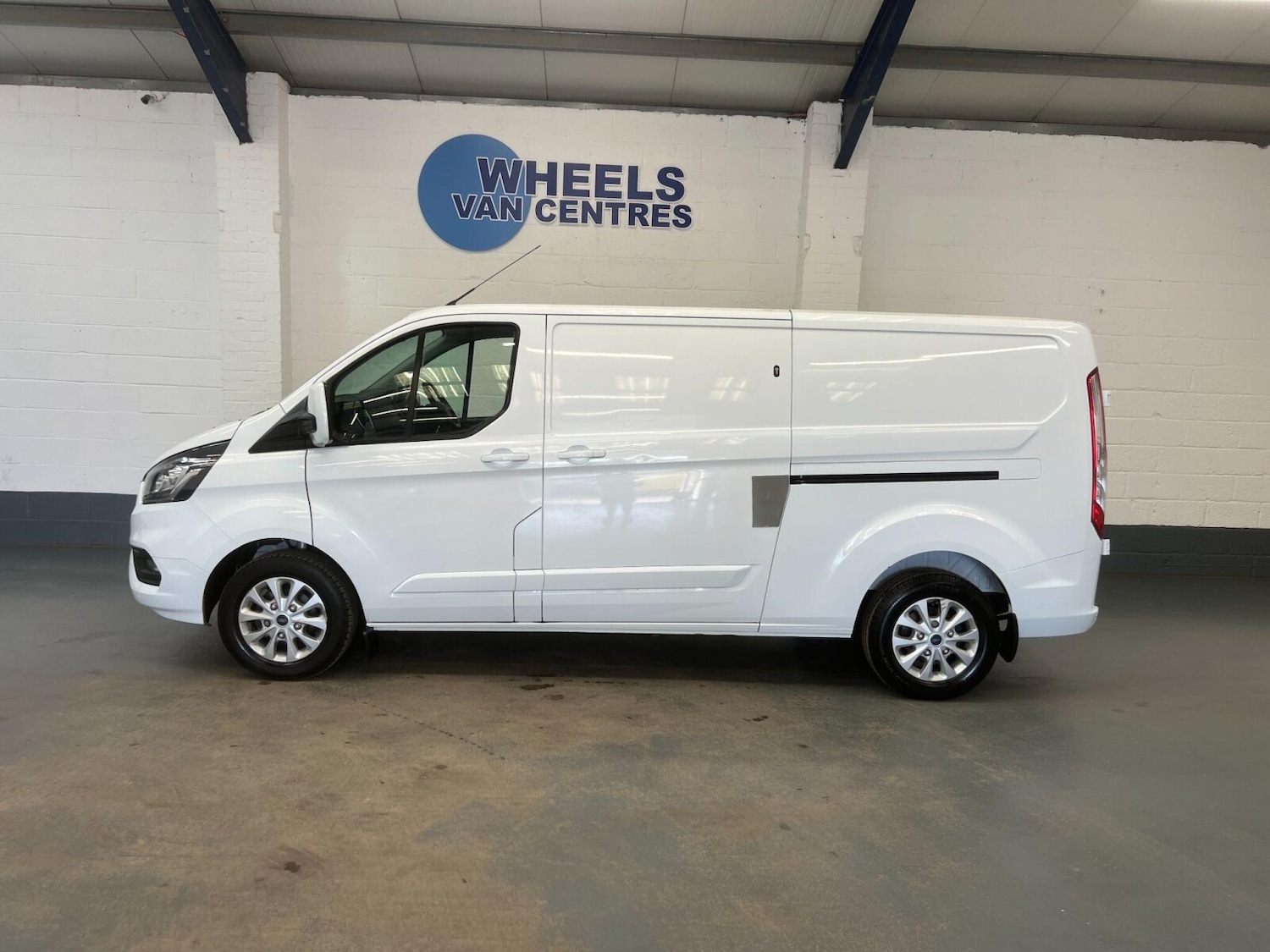 Used Ford Transit Custom 2022 for sale - 76003596: Photo 2