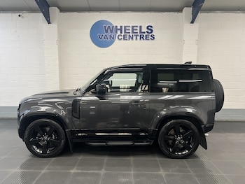 Used Land Rover Defender 2025 for sale - 78964624: Photo