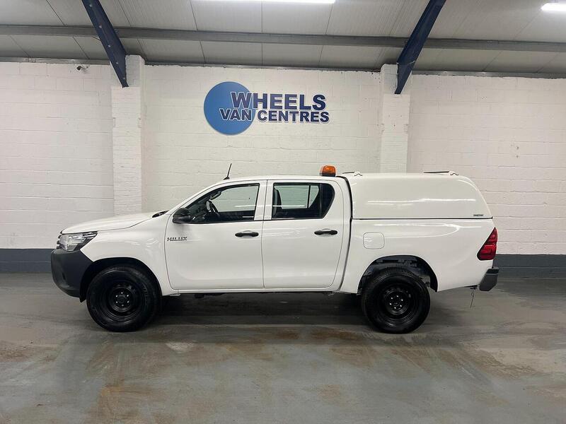 Used Toyota Hilux 2020 for sale - 76904418: Photo 2