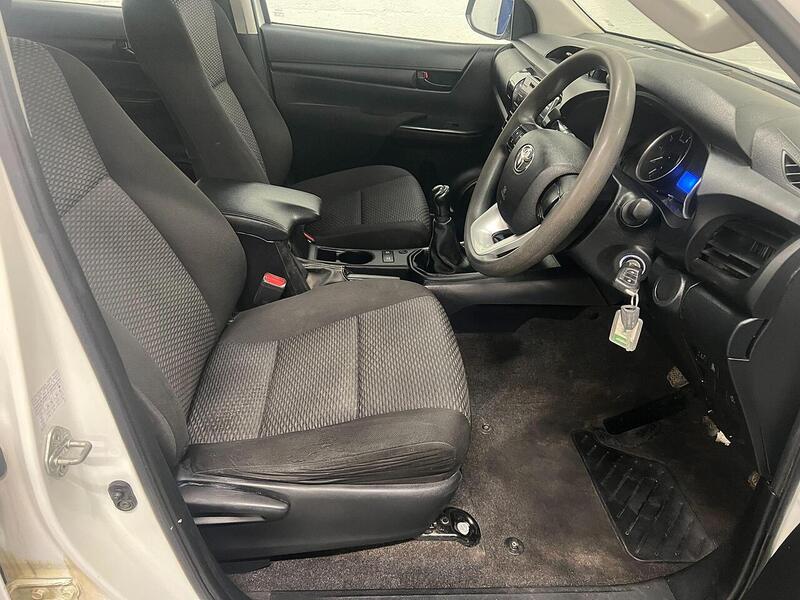 Used Toyota Hilux 2020 for sale - 76904418: Photo 9