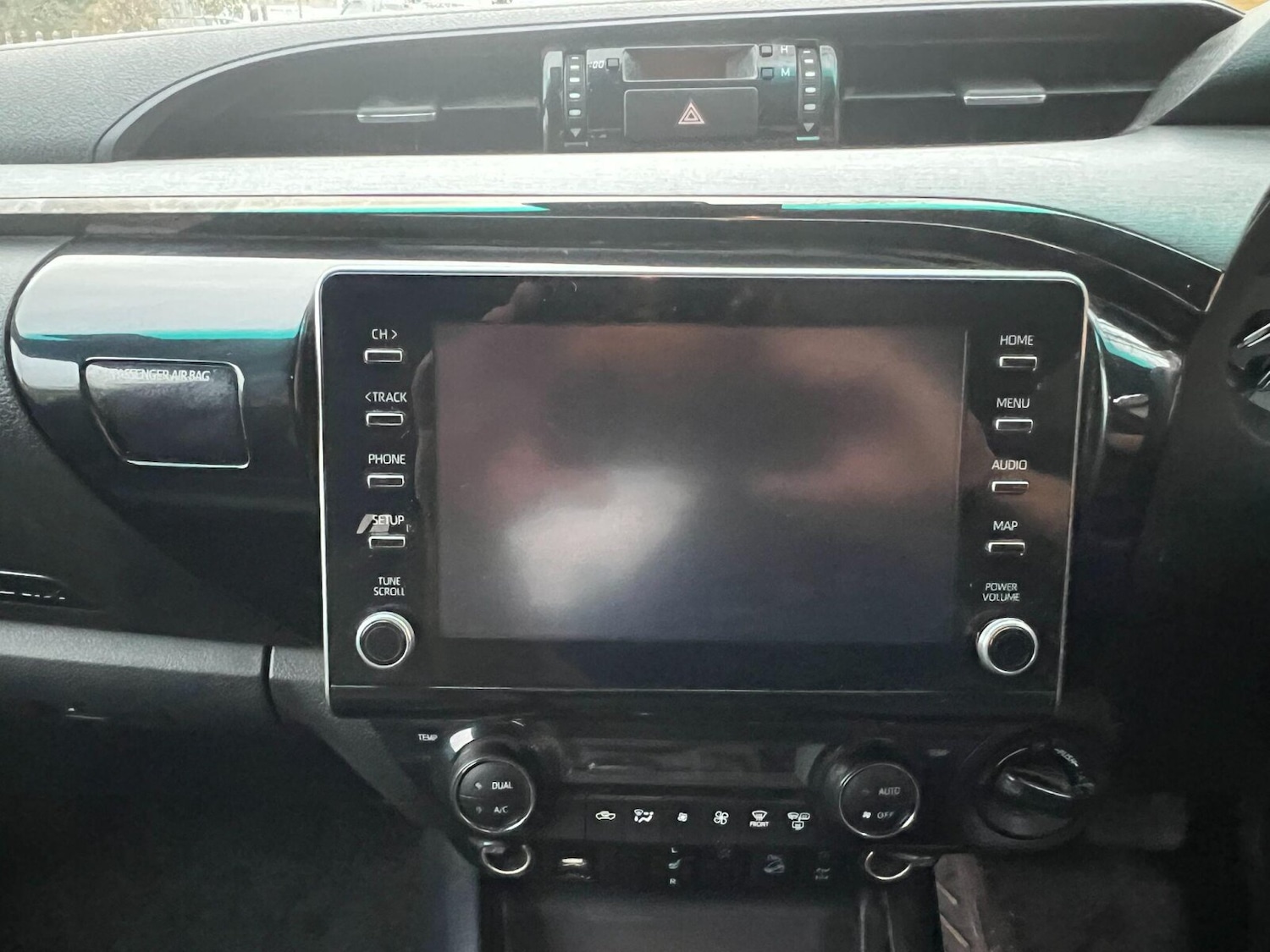 Used Toyota Hilux 2023 for sale - 76479847: Photo 8