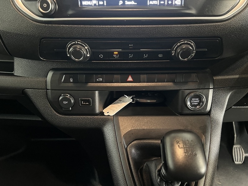 Used Toyota ProAce 2023 for sale - 76904323: Photo 25