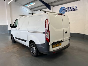Used Ford Transit Custom 2017 for sale - 76112379: Photo 2