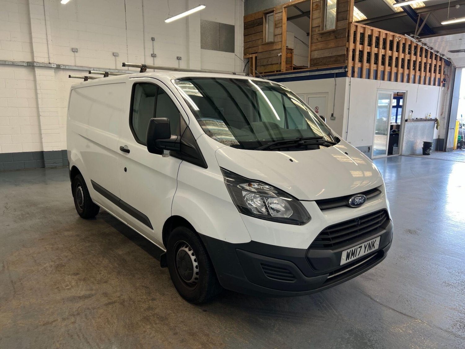 Used Ford Transit Custom 2017 for sale - 76112379: Photo 4