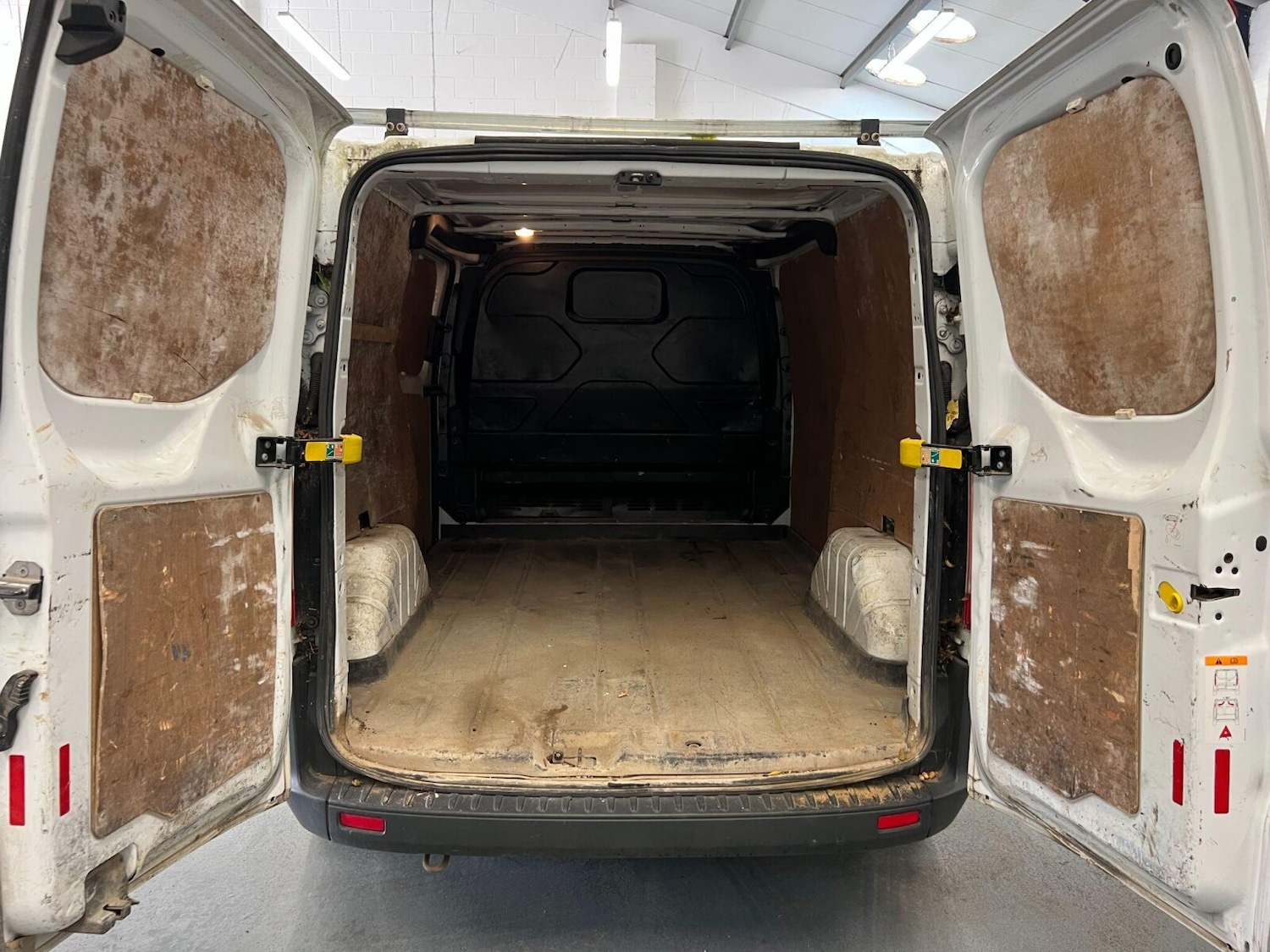 Used Ford Transit Custom 2017 for sale - 76112379: Photo 9