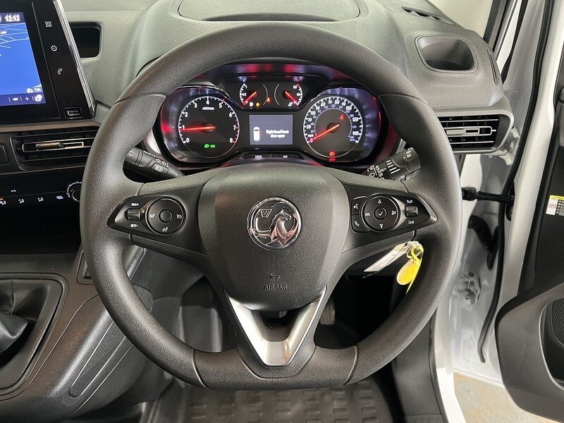 Used Vauxhall Combo 2023 for sale - 76903896: Photo 16