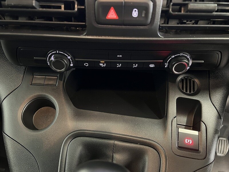 Used Vauxhall Combo 2023 for sale - 76903896: Photo 23