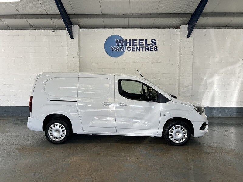 Used Vauxhall Combo 2023 for sale - 76903896: Photo 6