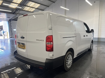 Used Toyota ProAce 2024 for sale - 78201231: Photo