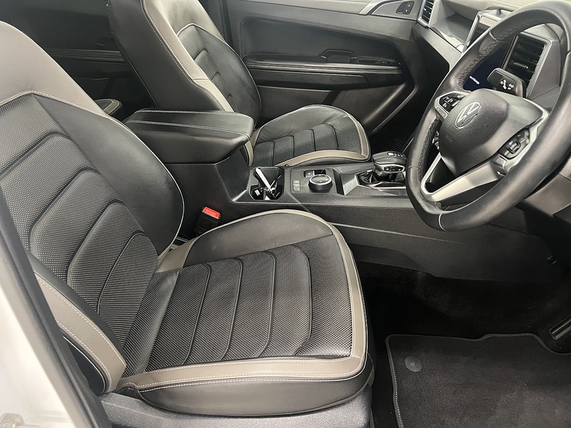 Used Volkswagen Amarok 2024 for sale - 77937341: Photo 10