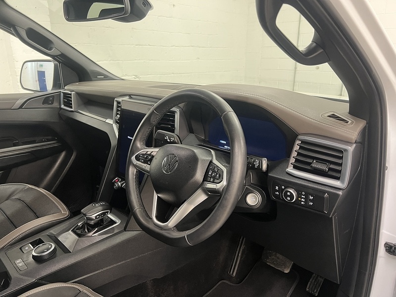 Used Volkswagen Amarok 2024 for sale - 77937341: Photo 11