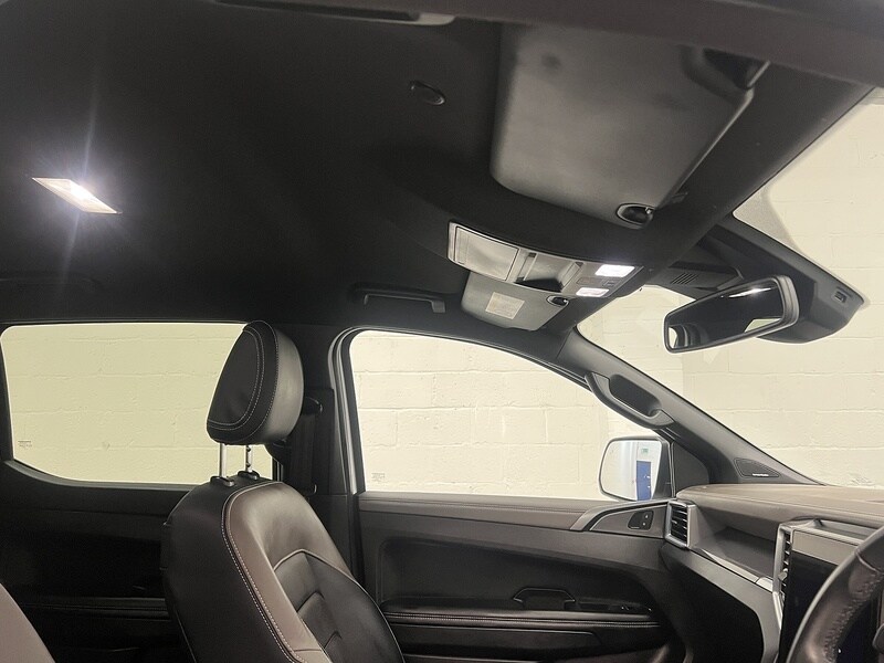 Used Volkswagen Amarok 2024 for sale - 77937341: Photo 14