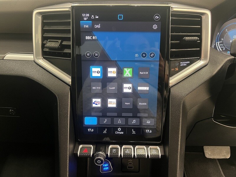 Used Volkswagen Amarok 2024 for sale - 77937341: Photo 22