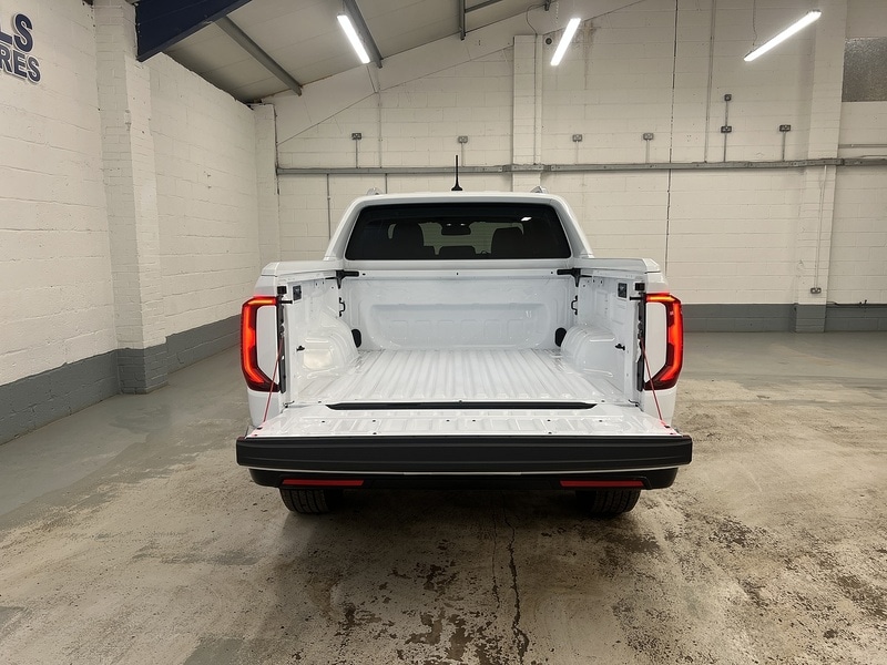 Used Volkswagen Amarok 2024 for sale - 77937341: Photo 37