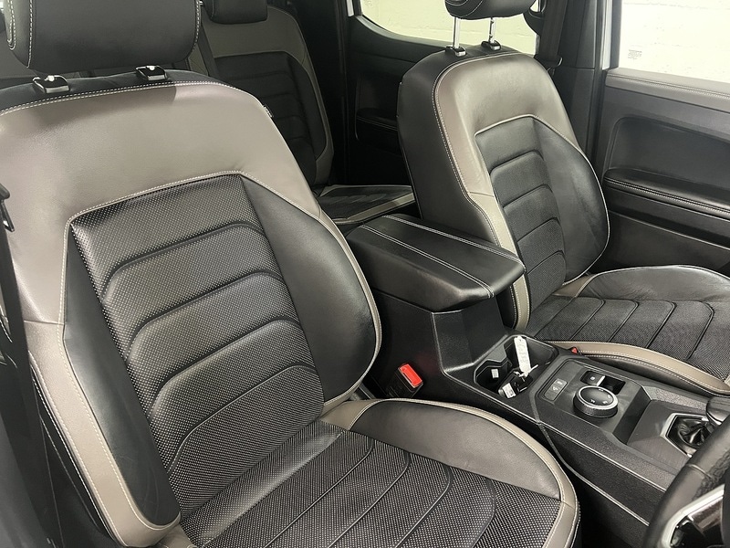 Used Volkswagen Amarok 2024 for sale - 77937341: Photo 9