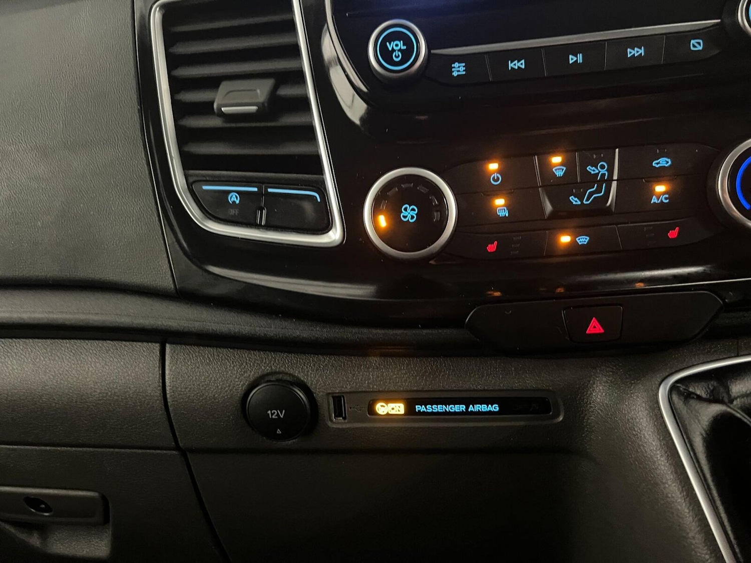 Used Ford Transit Custom 2023 for sale - 76871221: Photo 19