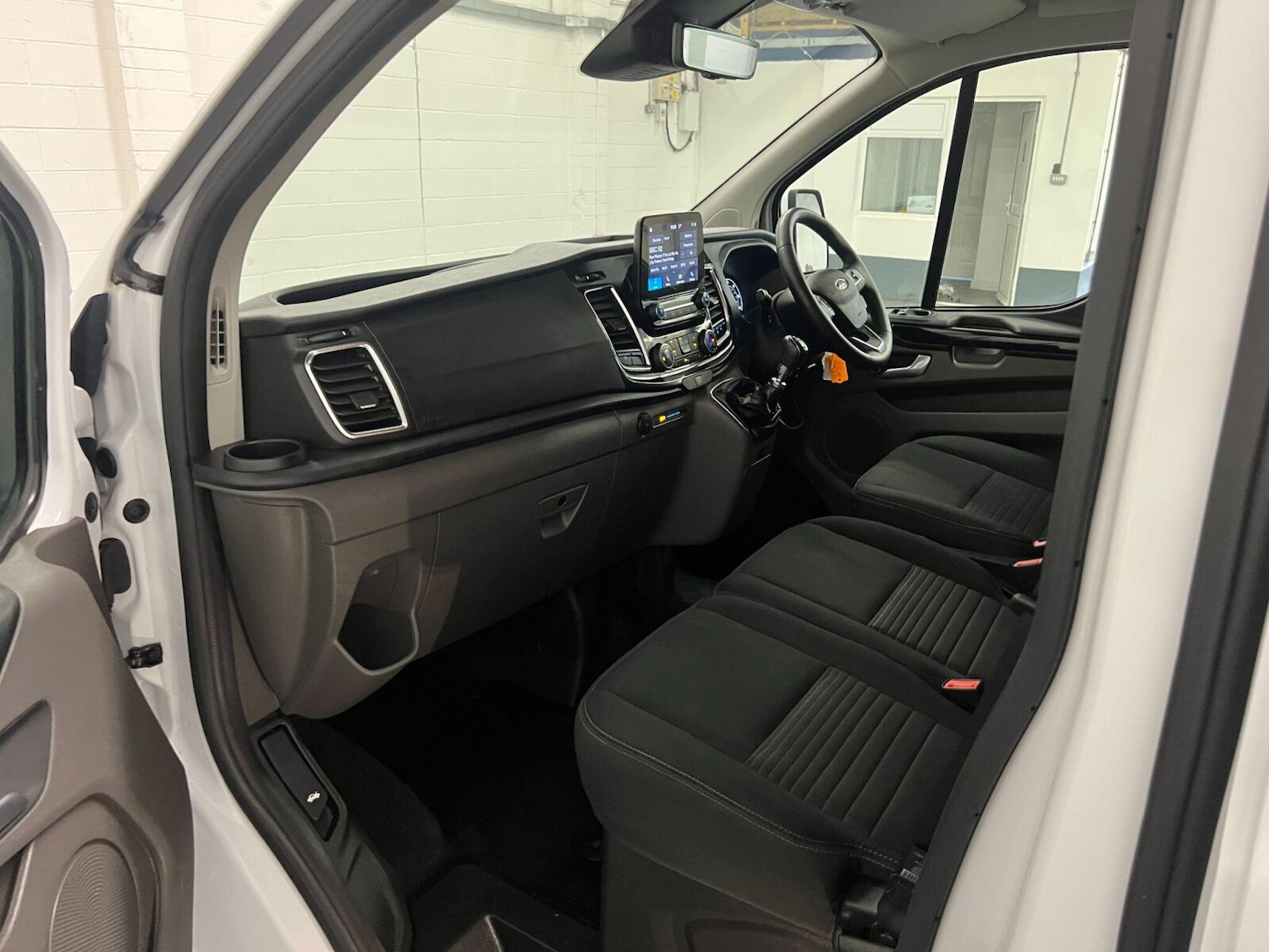 Used Ford Transit Custom 2023 for sale - 76871221: Photo 43