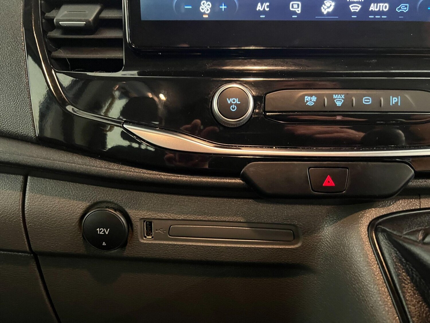 Used Ford Transit 2024 for sale - 76124646: Photo 14