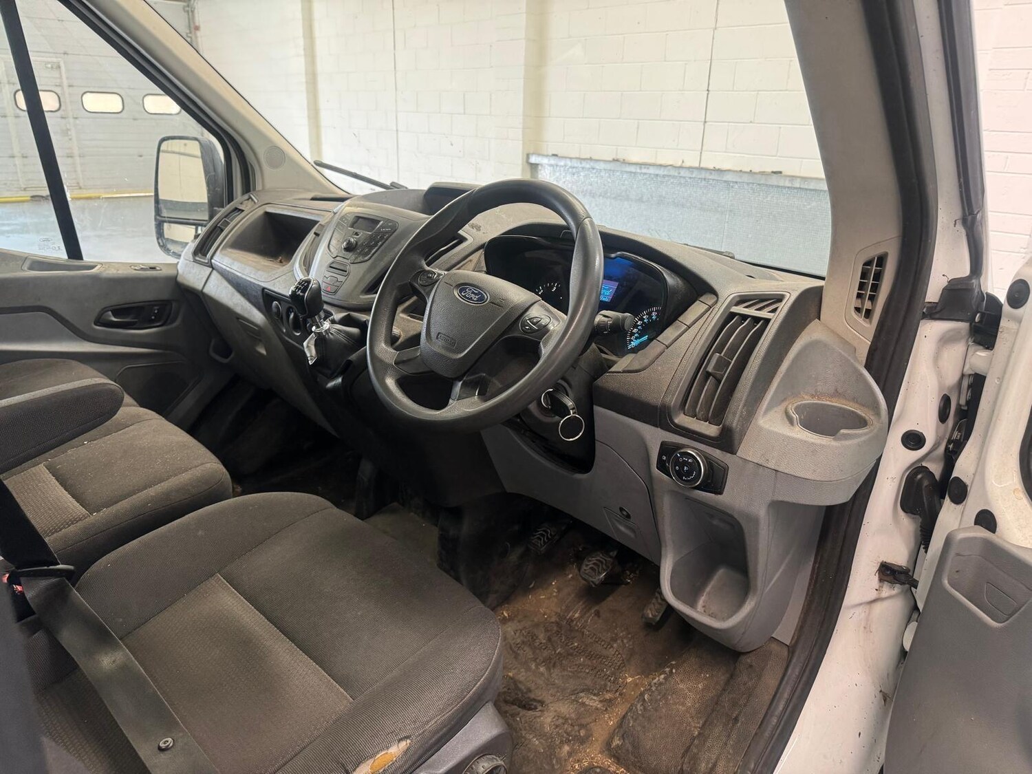 2018 Ford Transit 2.0 350 EcoBlue RWD L2 H1 Euro 6 2dr (DRW) Tipper Diesel Manua - Picture 7 of 7