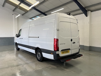 Used Mercedes-Benz Sprinter 2021 for sale - 77947073: Photo