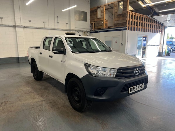 Used Toyota Hilux 2017 for sale - 76140048: Photo 4