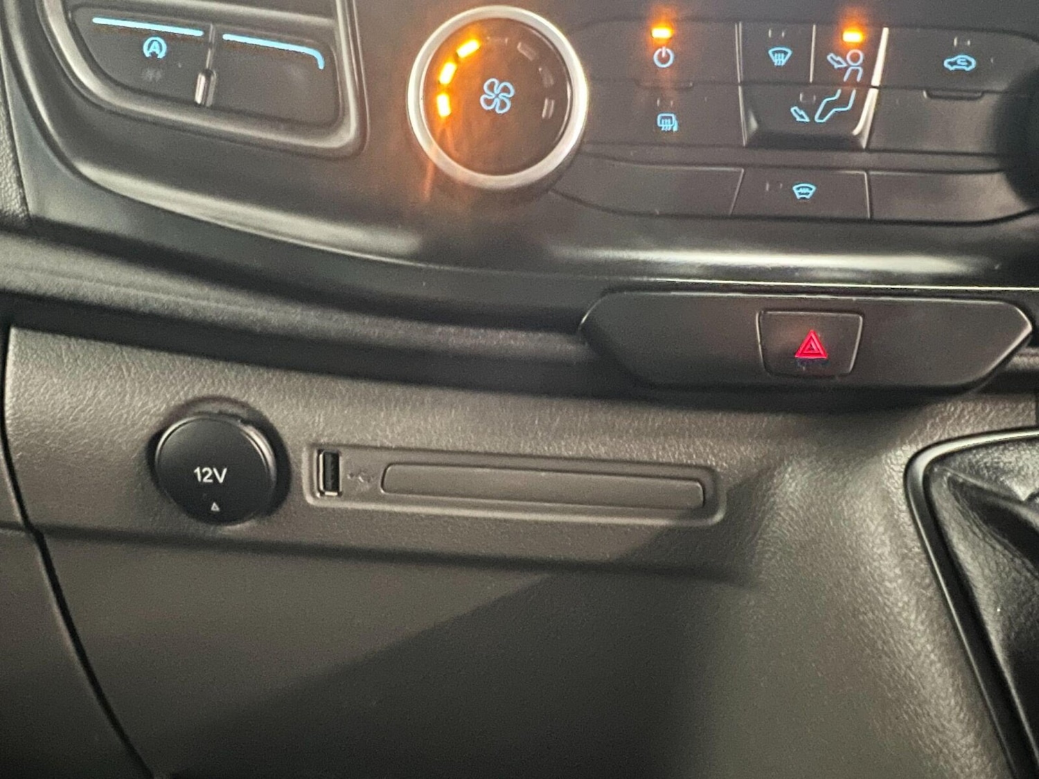 Used Ford Transit 2023 for sale - 76869190: Photo 17