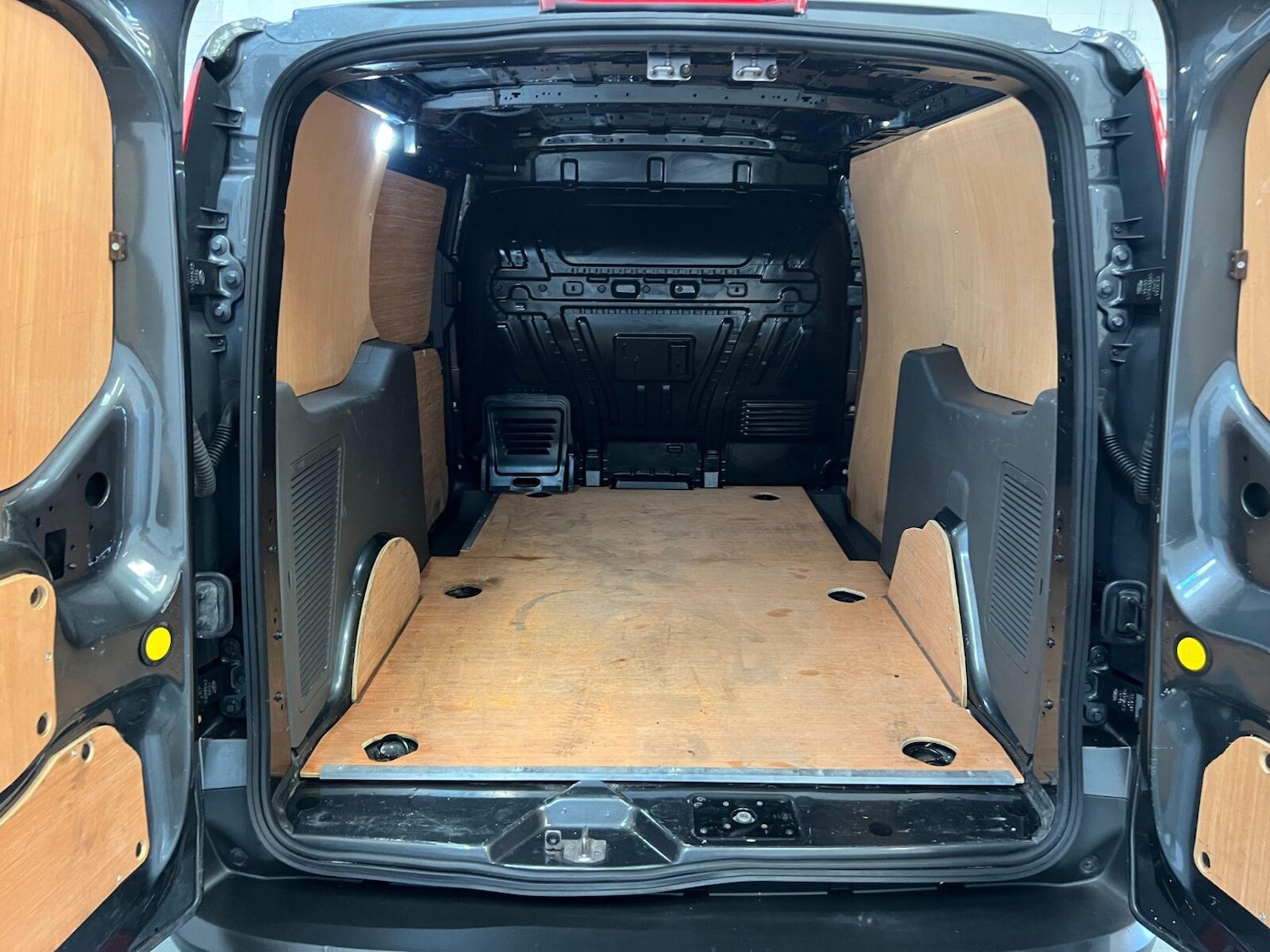 Vehicle 33