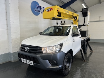 Used Toyota Hilux 2018 for sale - 78257405: Photo
