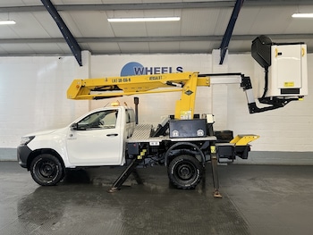 Used Toyota Hilux 2018 for sale - 78257405: Photo