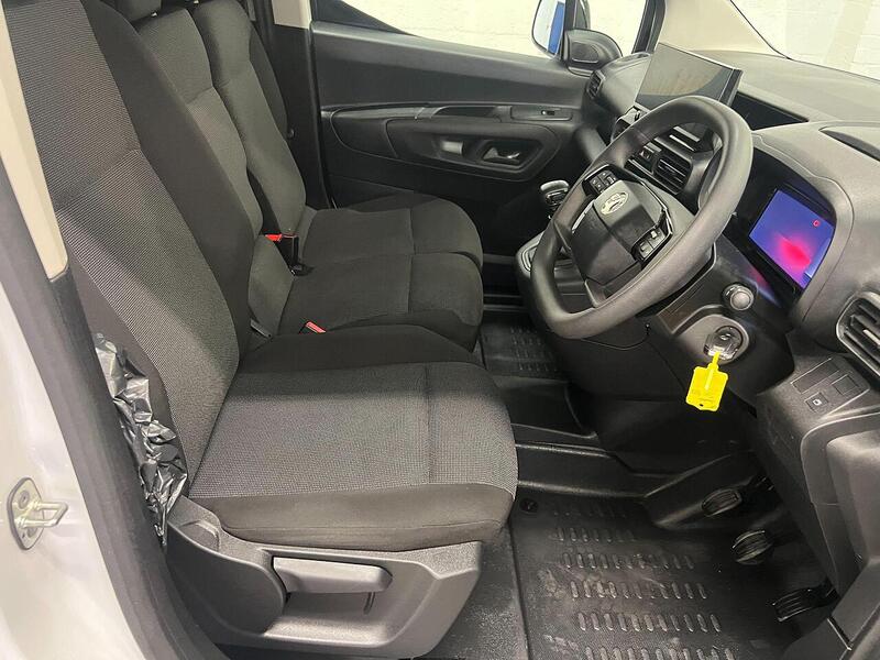 Used Vauxhall Combo 2024 for sale - 76904256: Photo 9