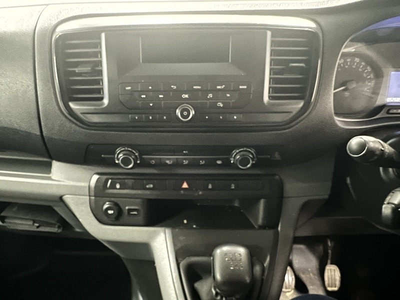 Used Vauxhall Vivaro 2019 for sale - 76982525: Photo 8