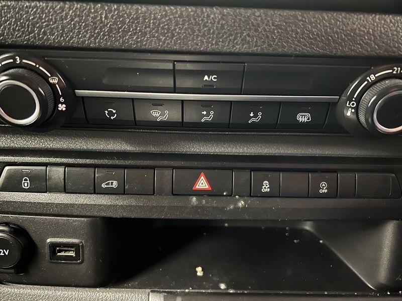Used Vauxhall Vivaro 2019 for sale - 76982525: Photo 9